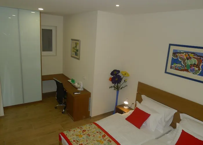 Centre Zlatan Rooms&studio فندق مبيت وإفطار 3*