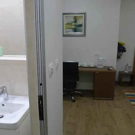 ベッド・アンド・ブレックファスト Centre Zlatan Rooms&studio