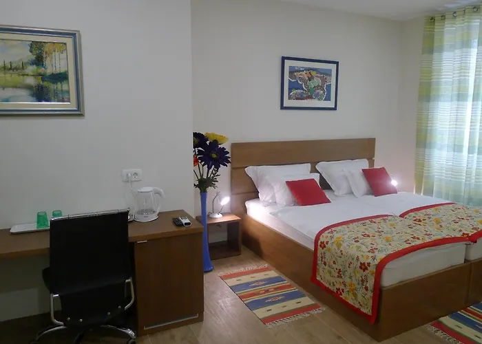 Centre Zlatan Rooms&studio לינה וארוחת בוקר