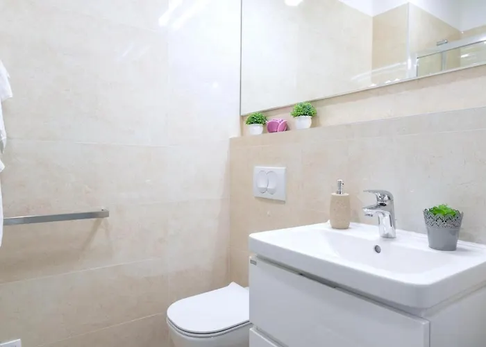 לינה וארוחת בוקר Centre Zlatan Rooms&studio ספליט